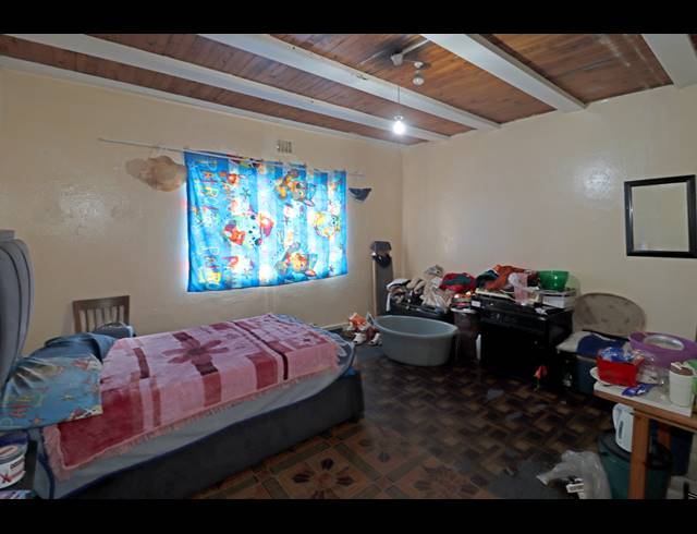 13 BEDROOM HOUSE FOR SALE IN HURST HILL